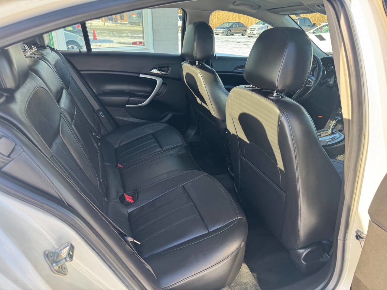 Used 2012 Buick Regal Premium image 9