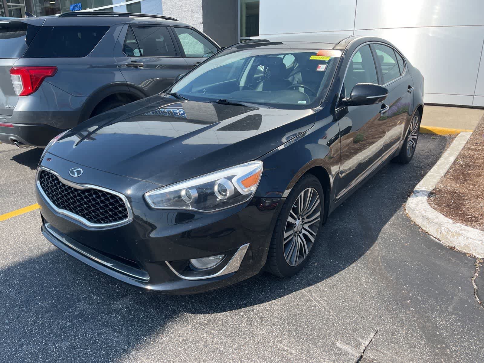 Used 2014 Kia Cadenza Premium w/ Luxury Package