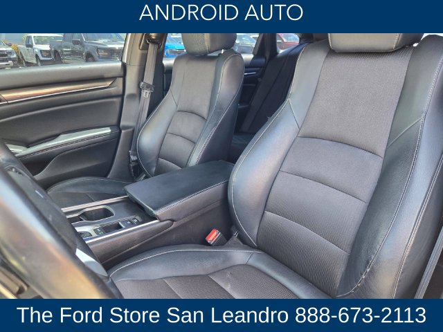 Used 2018 Honda Accord Sport image 12