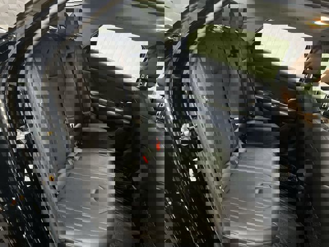 Used 2025 Hyundai Elantra Limited image 27