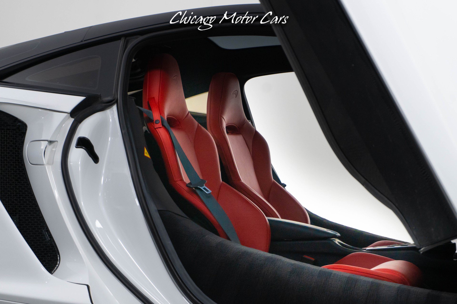 Used 2023 McLaren GT RWD image 30