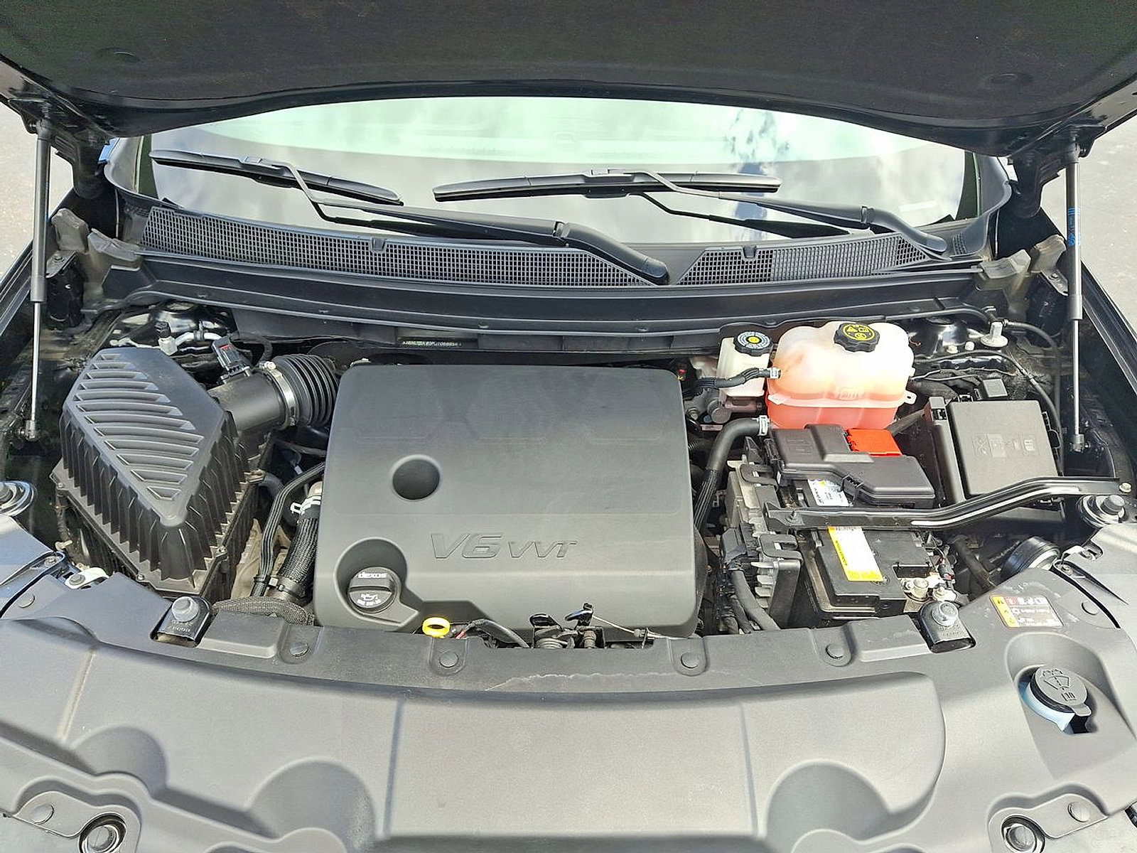 Certified 2023 Chevrolet Traverse LT image 28