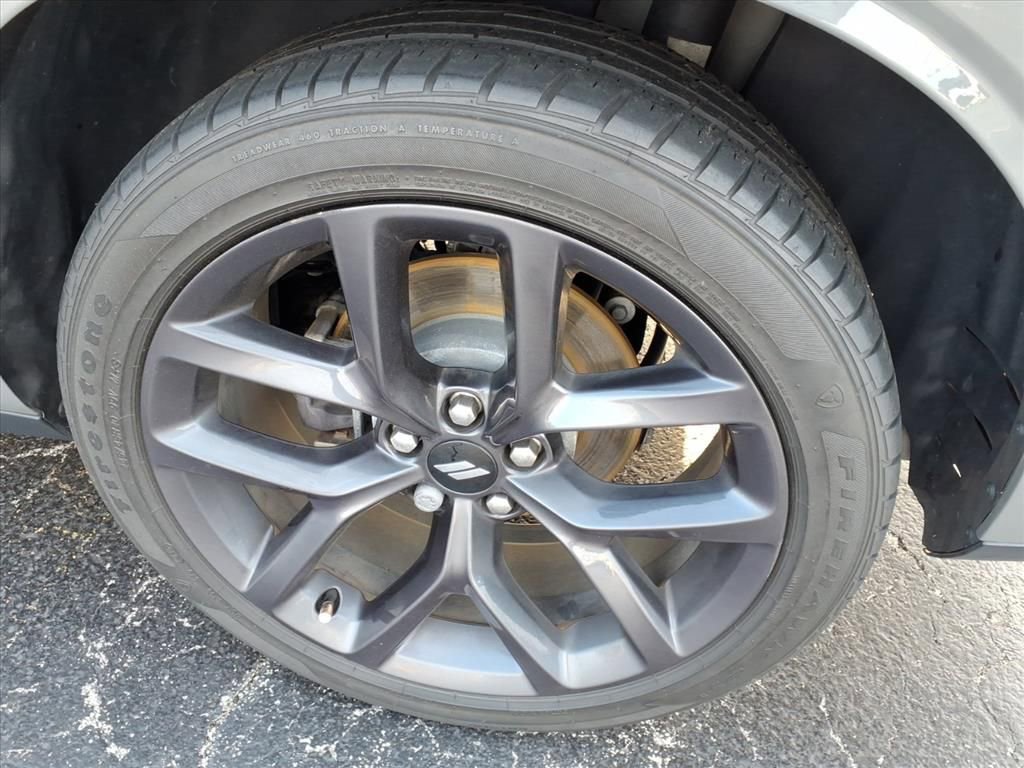 Certified 2019 Dodge Challenger SXT w/ Blacktop Package RWD image 5