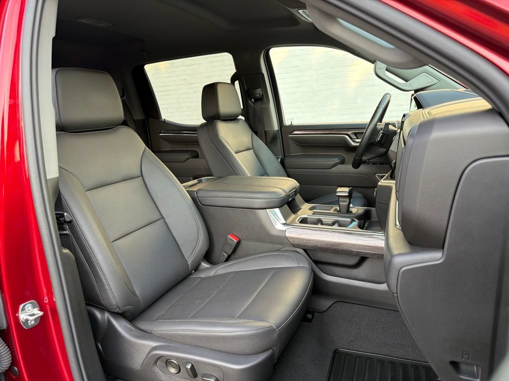 Used 2026 Chevrolet Silverado 1500 LTZ AWD/4WD image 15