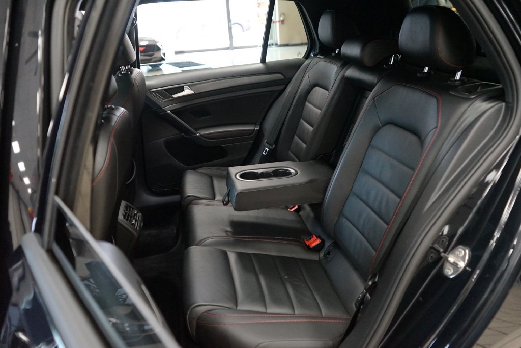 Used 2019 Volkswagen GTI SE FWD image 46