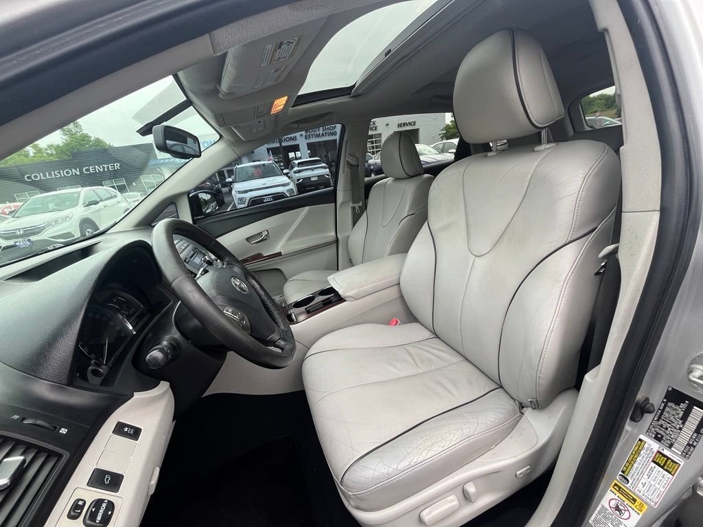 Used 2009 Toyota Venza AWD image 10