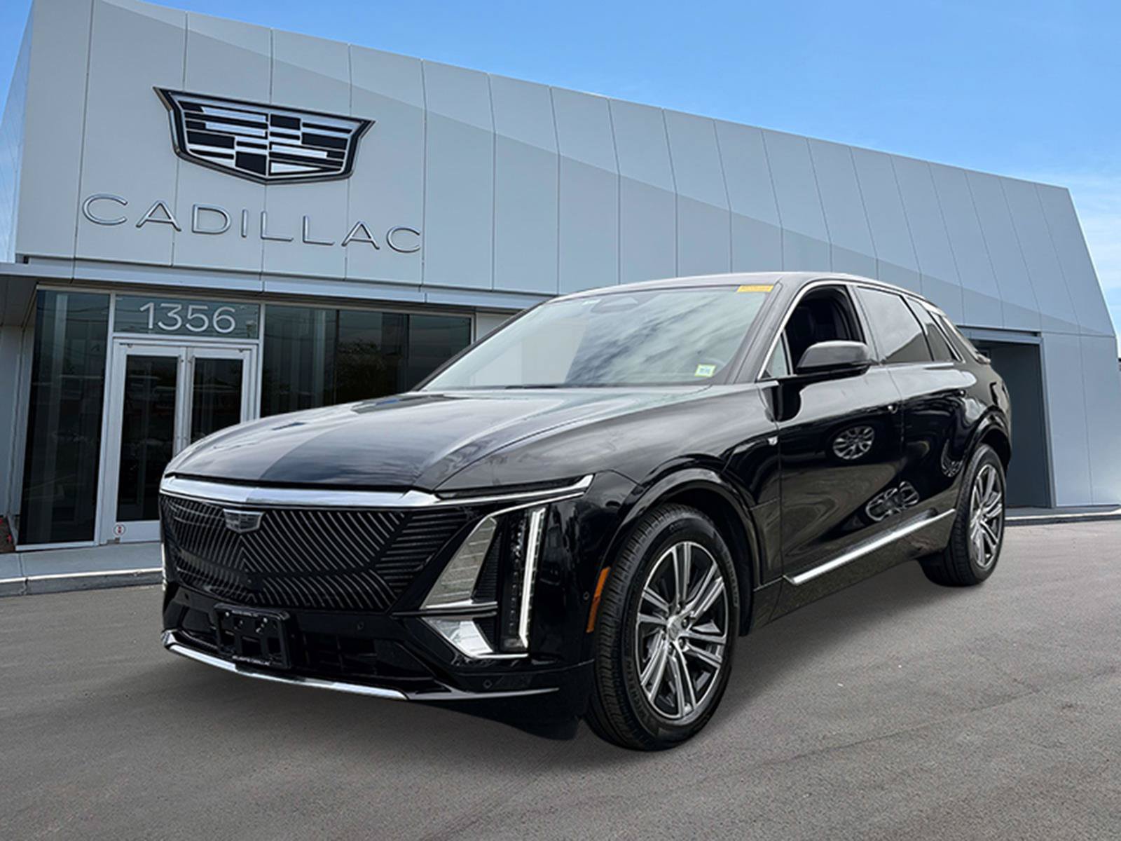 Certified 2024 Cadillac Lyriq Luxury RWD image 1