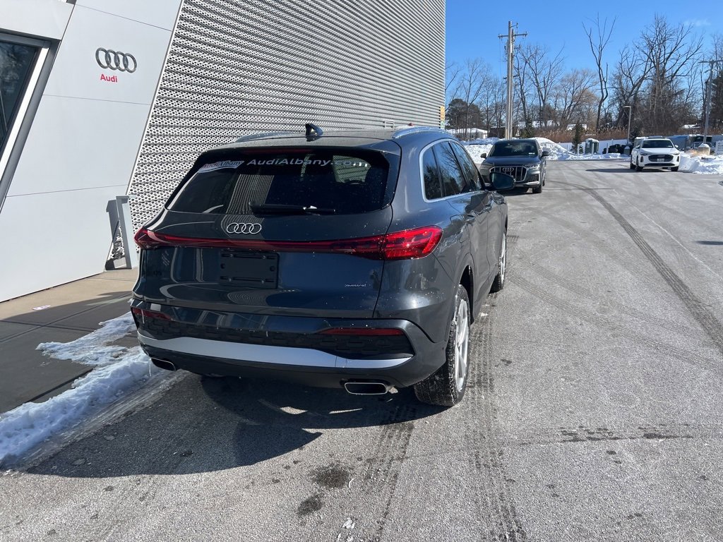 Used 2025 Audi Q5 Premium Plus w/ Premium Plus image 28