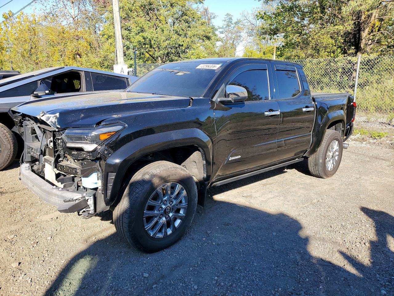 Used 2025 Toyota Tacoma Limited AWD/4WD image 3