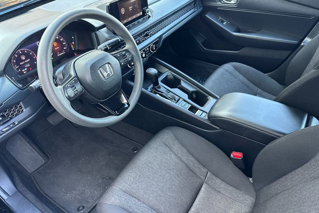 Used 2023 Honda Accord LX image 9