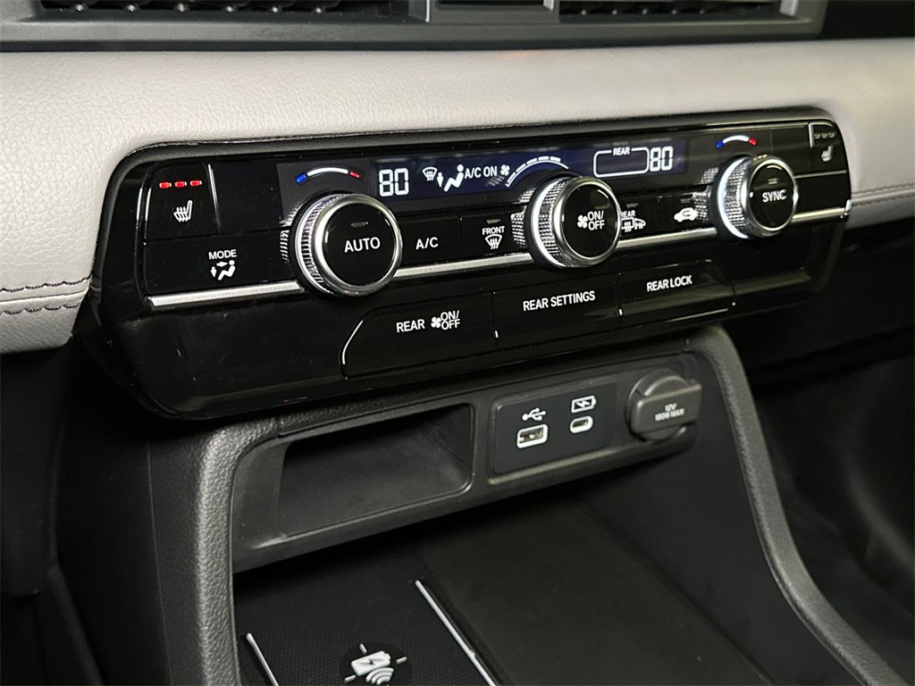 Used 2023 Honda Pilot Touring image 31