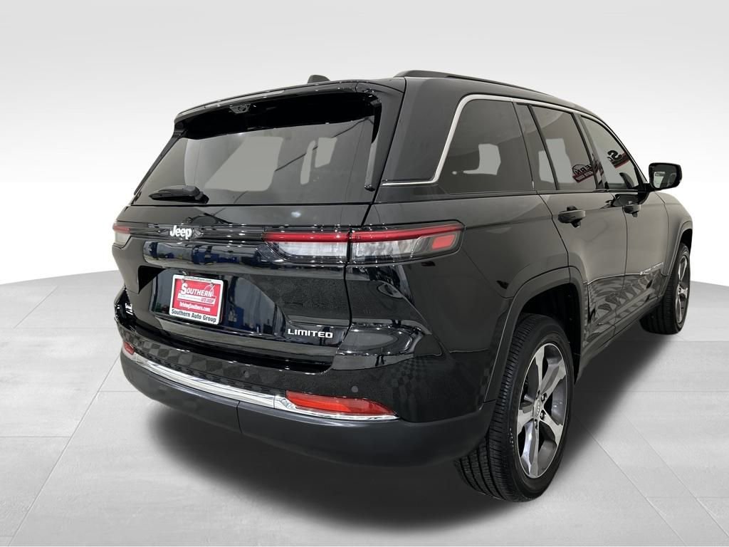 Used 2024 Jeep Grand Cherokee Limited w/ Luxury Tech Group II image 5