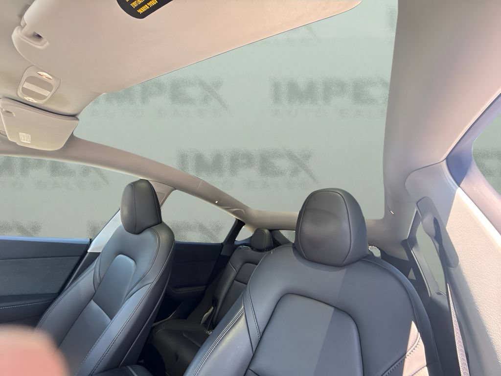 Used 2024 Tesla Model Y Long Range RWD image 6