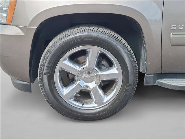 Used 2011 Chevrolet Suburban LTZ RWD image 26