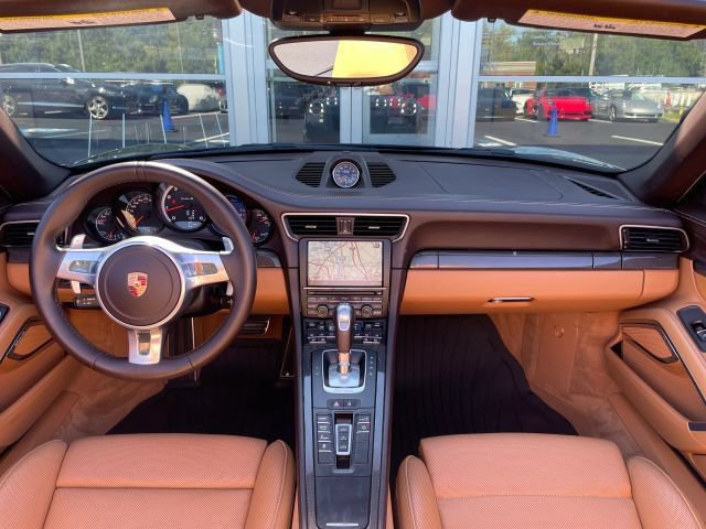 Used 2015 Porsche 911 Turbo S AWD/4WD image 32