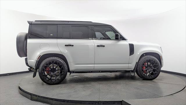 Used 2020 Land Rover Defender 110 SE AWD/4WD image 9