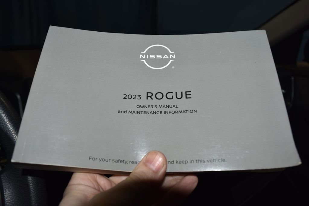 Certified 2023 Nissan Rogue SV image 10