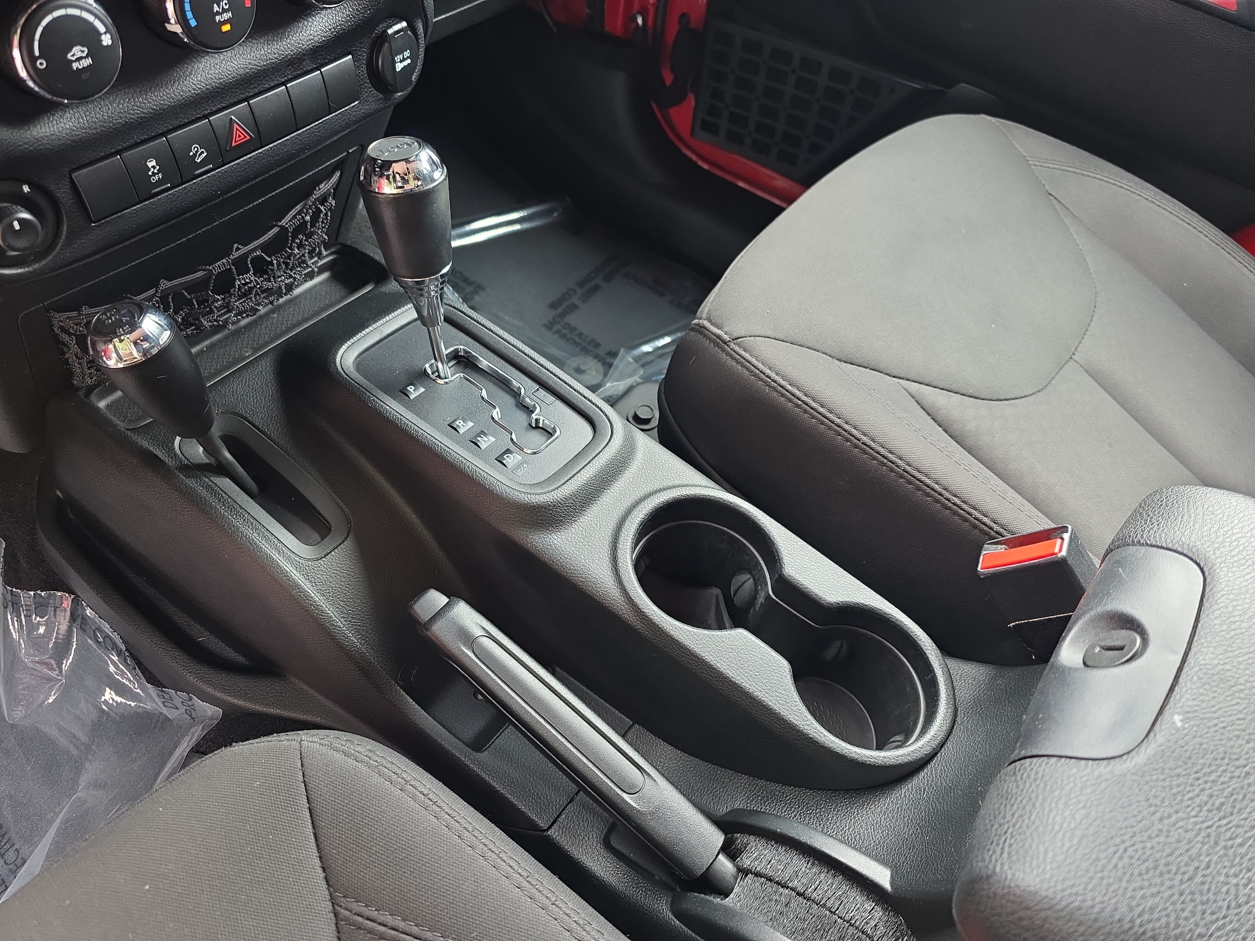 Used 2018 Jeep Wrangler Unlimited Sport S AWD/4WD image 19