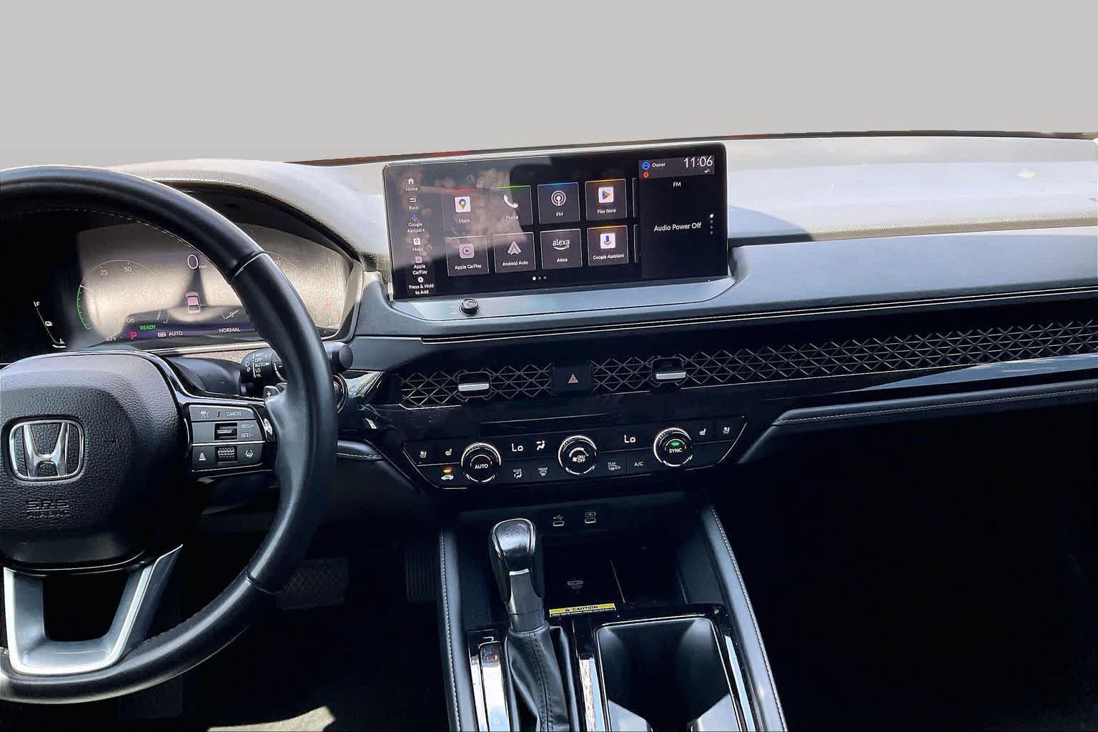 Used 2023 Honda Accord Touring image 6