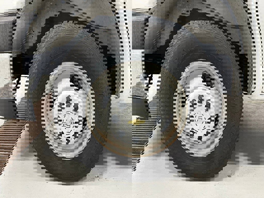 Used 2022 Chevrolet Express 3500 w/ Power Convenience Package image 45