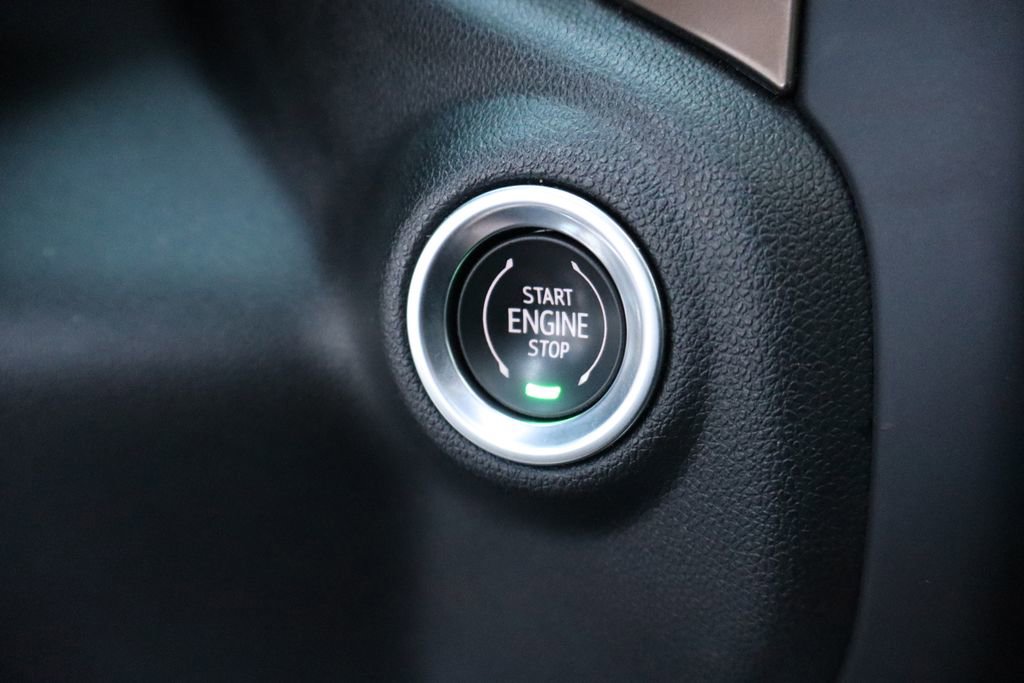 Used 2021 Chevrolet Silverado 2500 High Country w/ Technology Package image 23