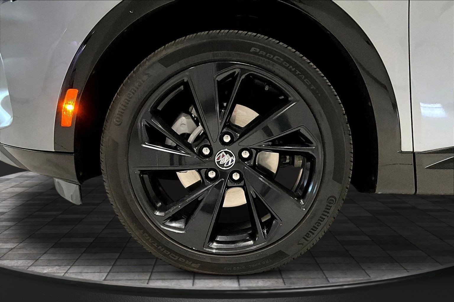 Used 2023 Buick Envision Preferred w/ Sport Touring Package AWD/4WD image 33