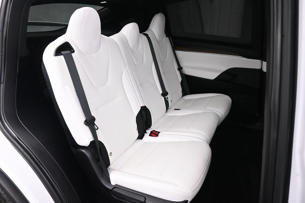 Used 2022 Tesla Model X AWD/4WD image 18