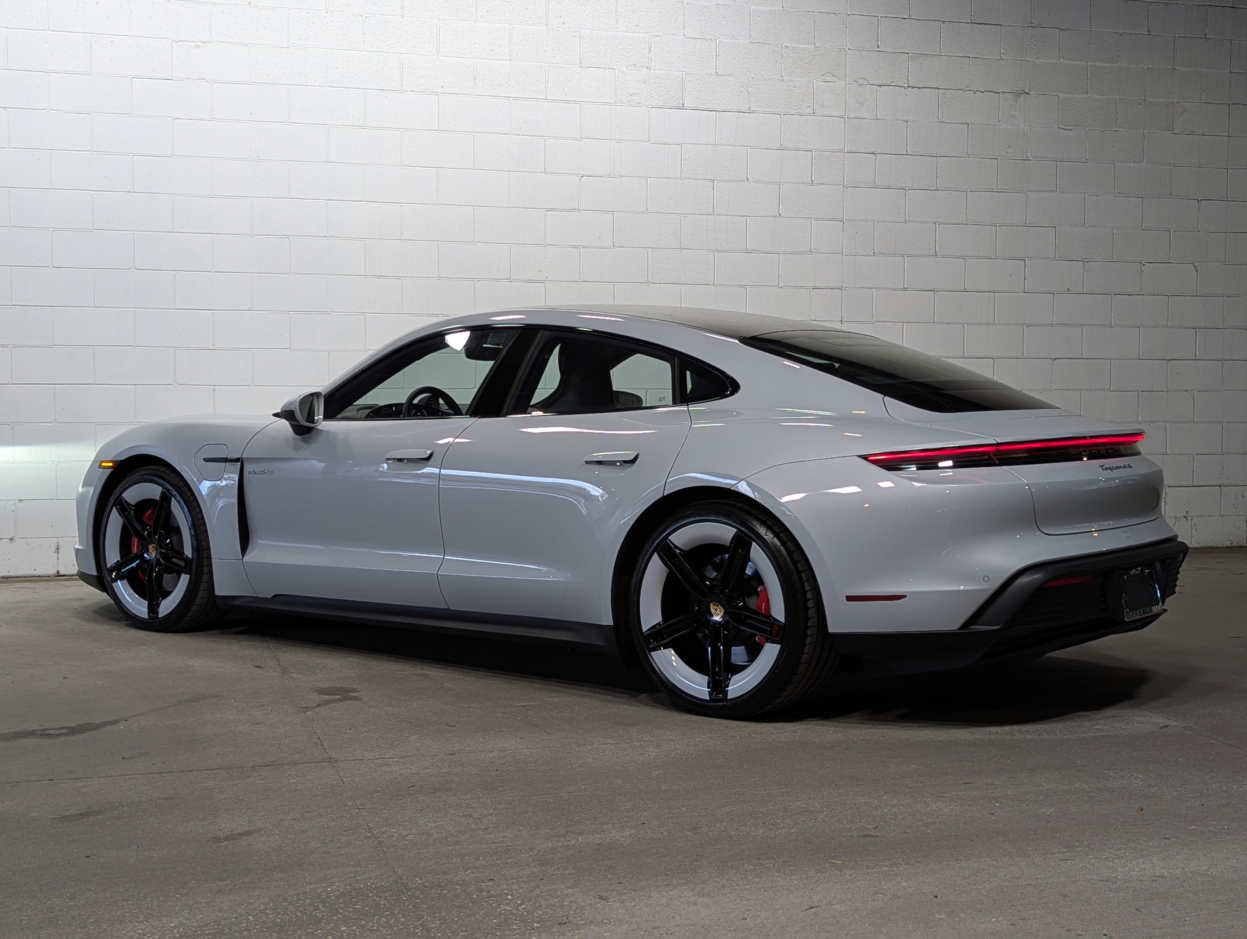 Used 2025 Porsche Taycan 4S image 3