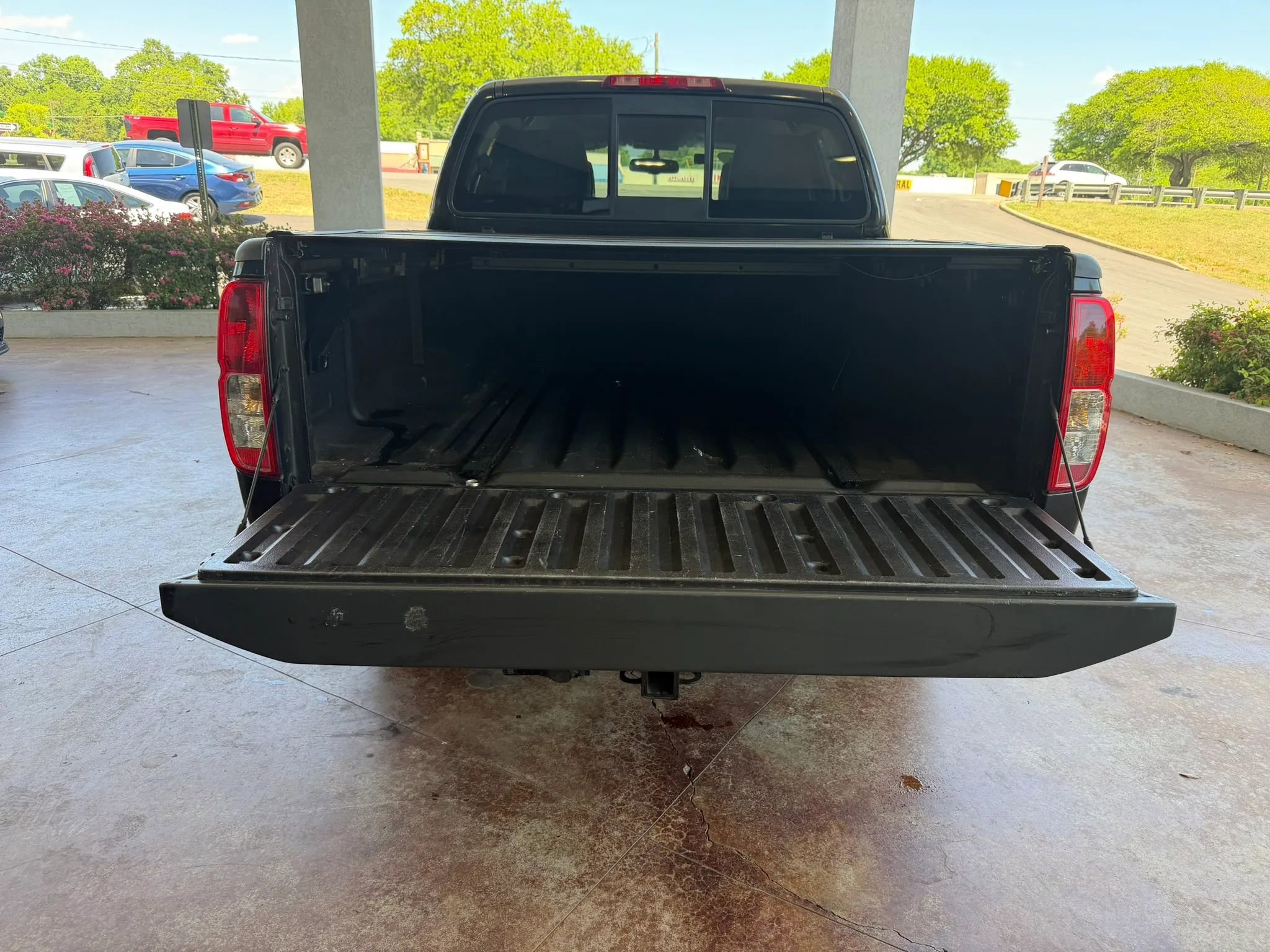 Used 2016 Nissan Frontier SV w/ SV Value Truck Package AWD/4WD image 22