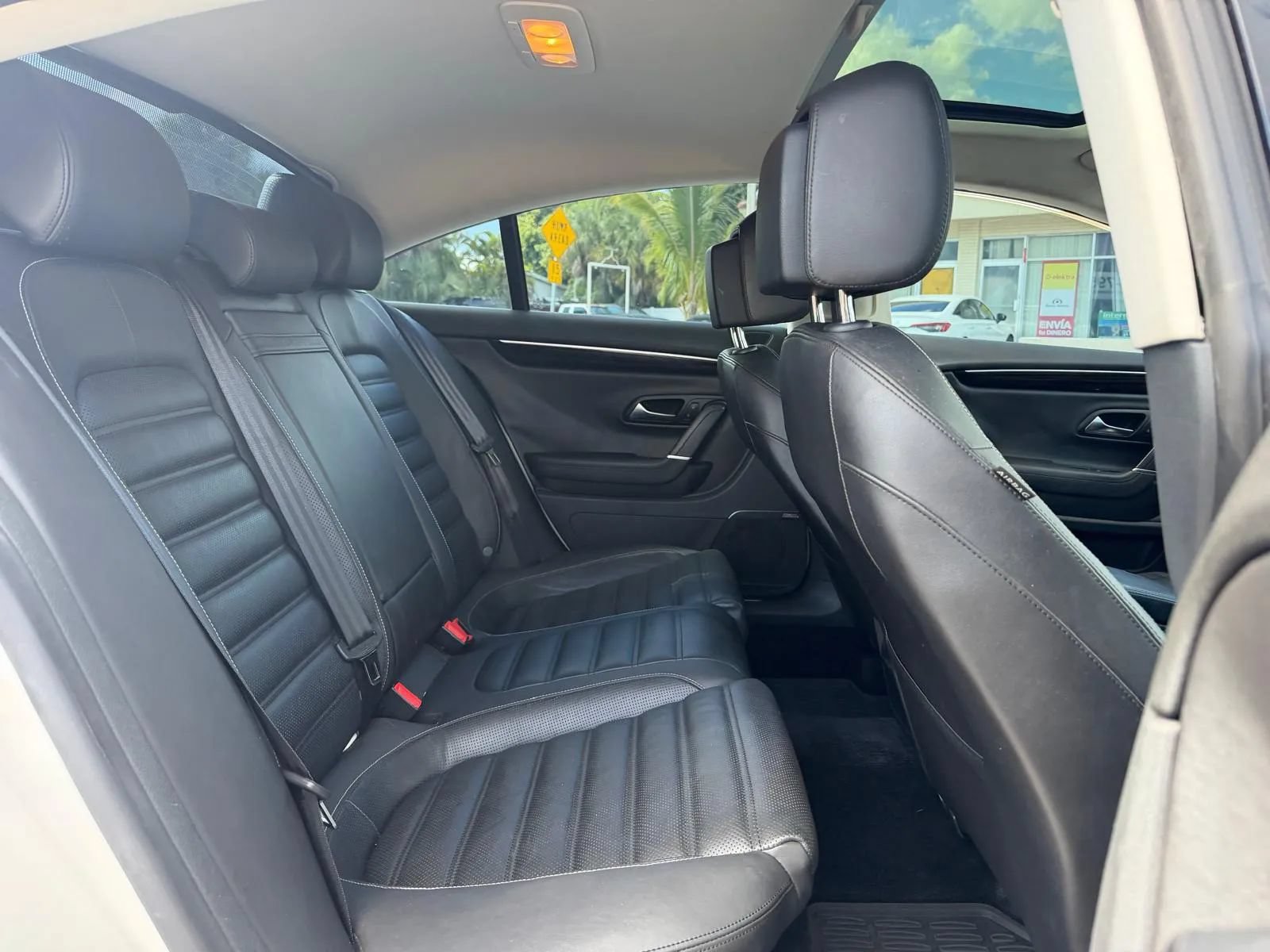 Used 2013 Volkswagen CC Executive AWD/4WD image 22