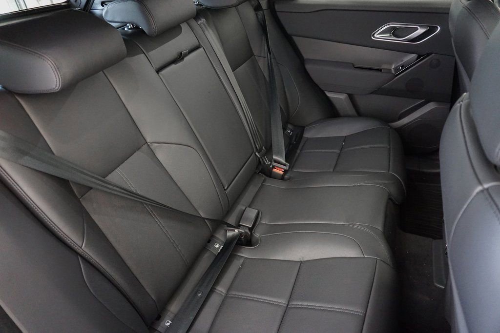 Used 2025 Land Rover Range Rover Velar Dynamic SE image 27