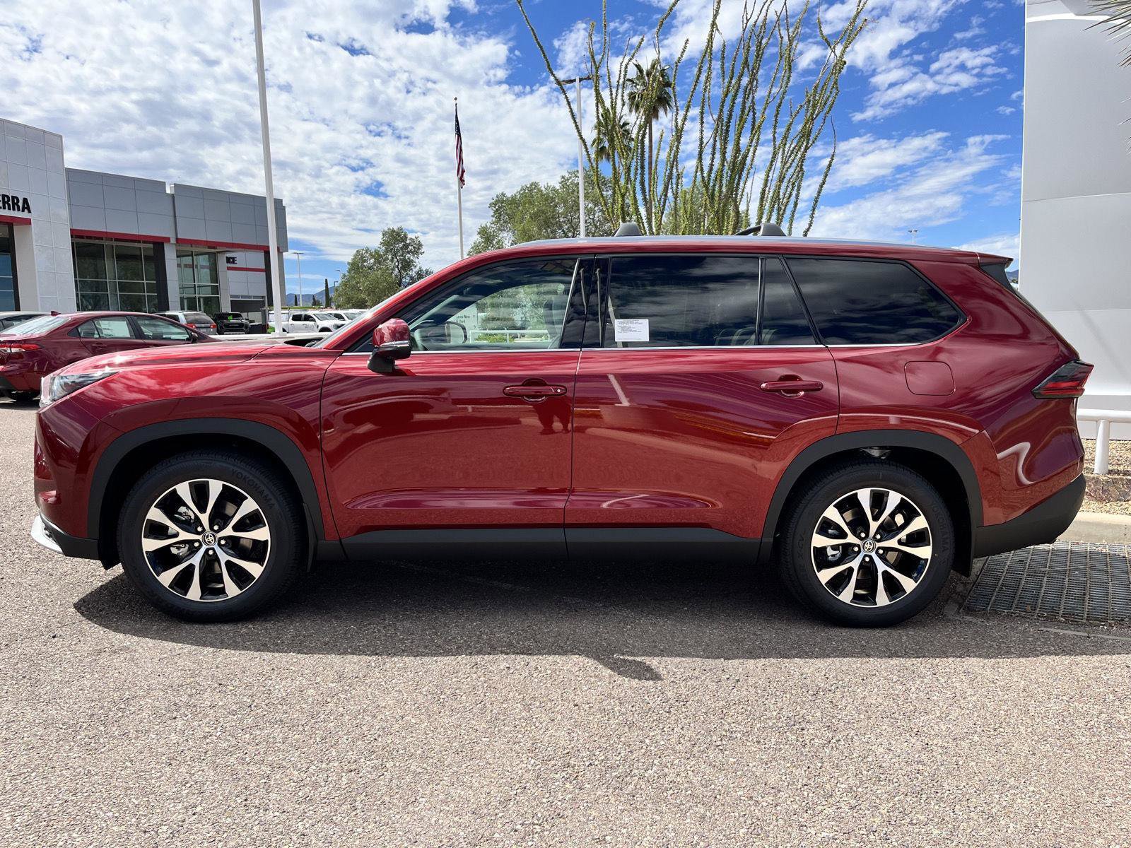 New 2026 Toyota Grand Highlander AWD Hybrid image 2