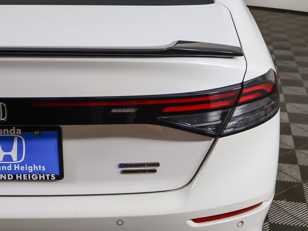Used 2023 Honda Accord Touring image 18