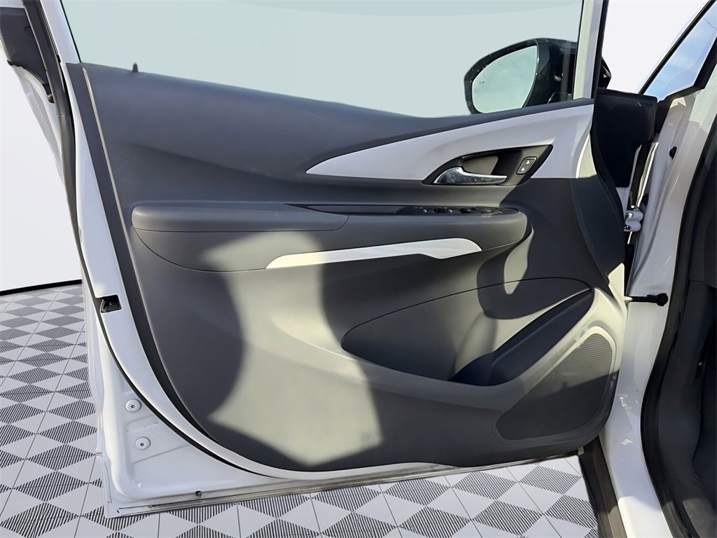 Used 2020 Chevrolet Bolt LT image 12