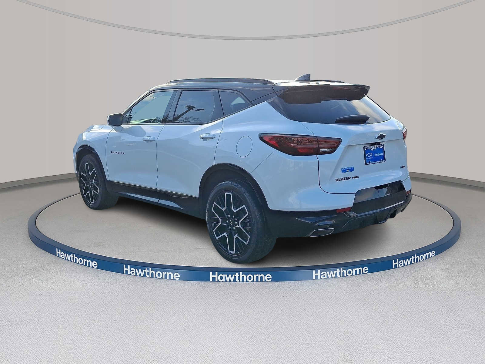 Certified 2023 Chevrolet Blazer RS w/ Driver Confidence II Package image 4