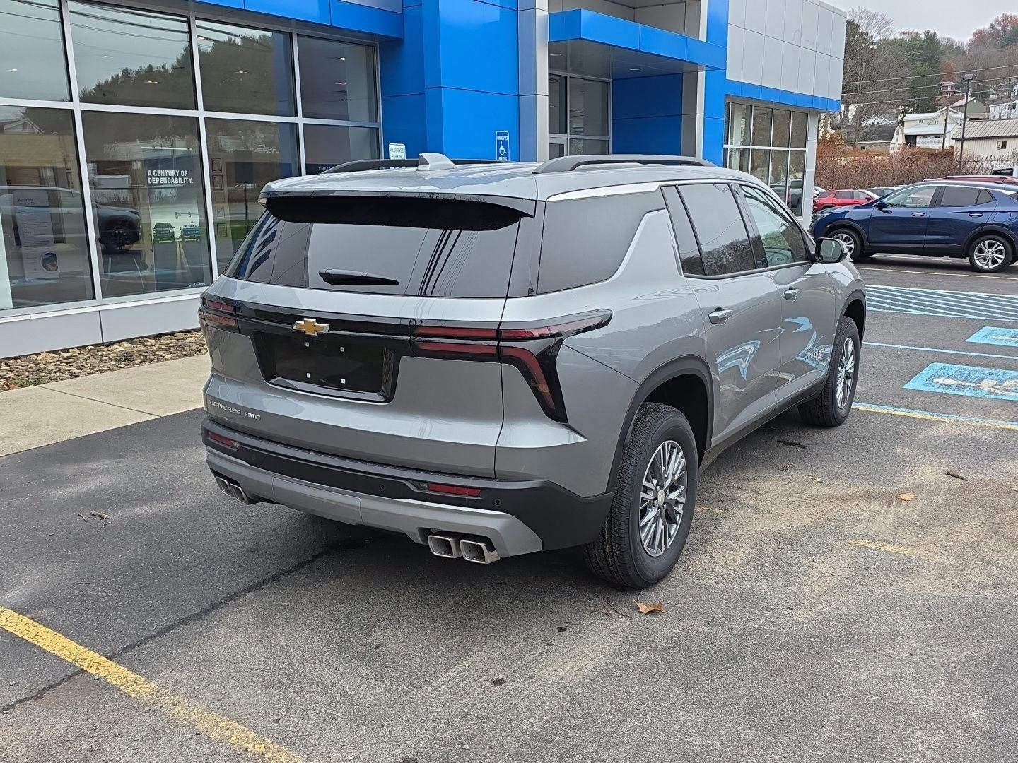 New 2026 Chevrolet Traverse LT image 7