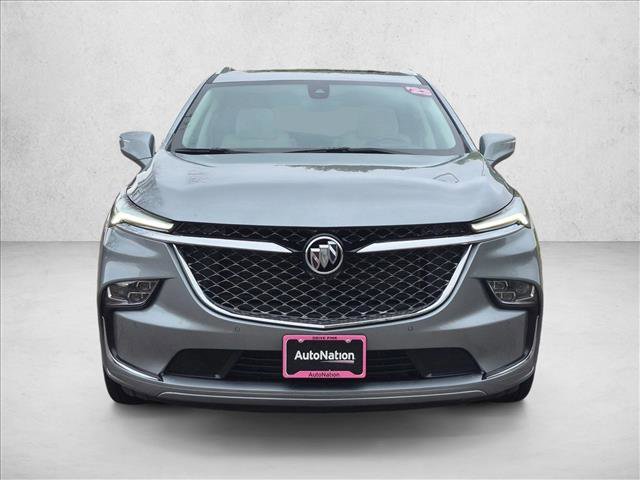 Used 2023 Buick Enclave Avenir w/ Avenir Technology Package AWD/4WD image 2