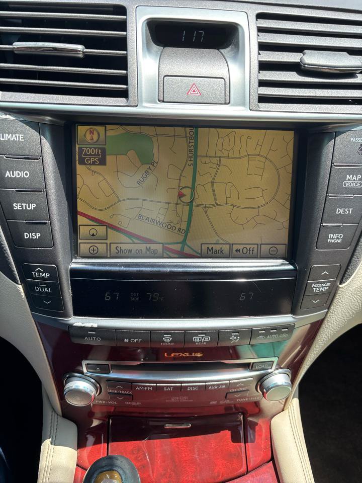 Used 2012 Lexus LS 460 L w/ Luxury Pkg RWD image 20