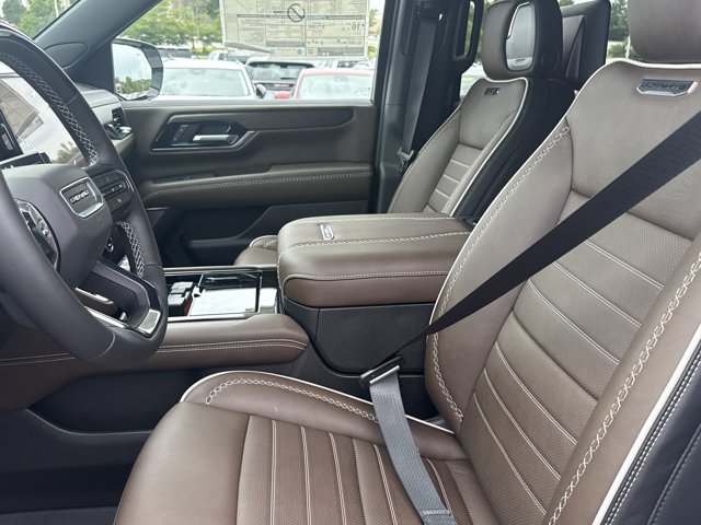 New 2026 GMC Yukon XL Denali Ultimate AWD/4WD image 5