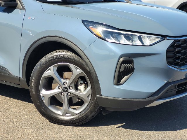 Used 2025 Ford Escape ST-Line FWD image 9
