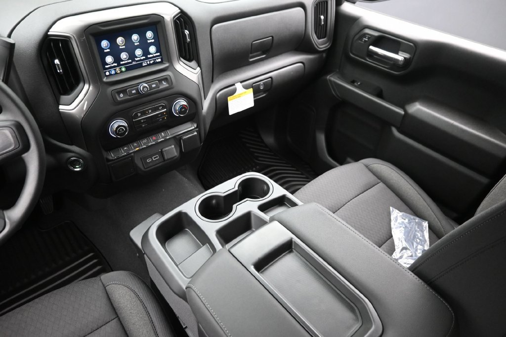 New 2026 Chevrolet Silverado 1500 Custom AWD/4WD image 15