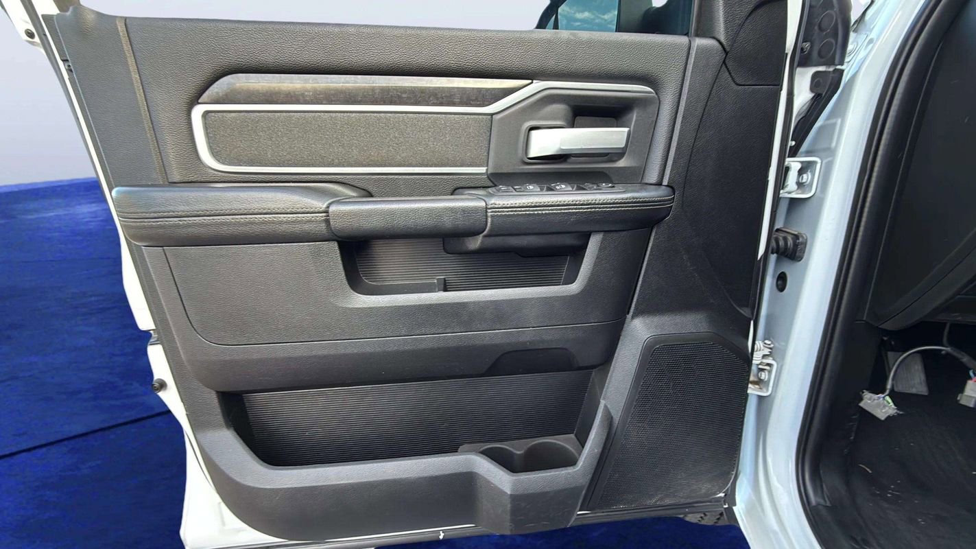 Used 2022 RAM 3500 Big Horn w/ Level C Equiment Group image 18