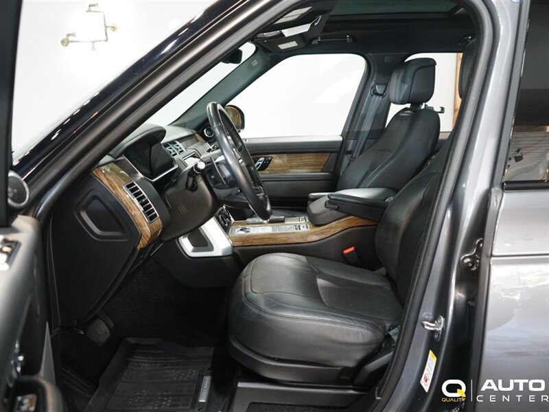 Used 2019 Land Rover Range Rover HSE AWD/4WD image 17