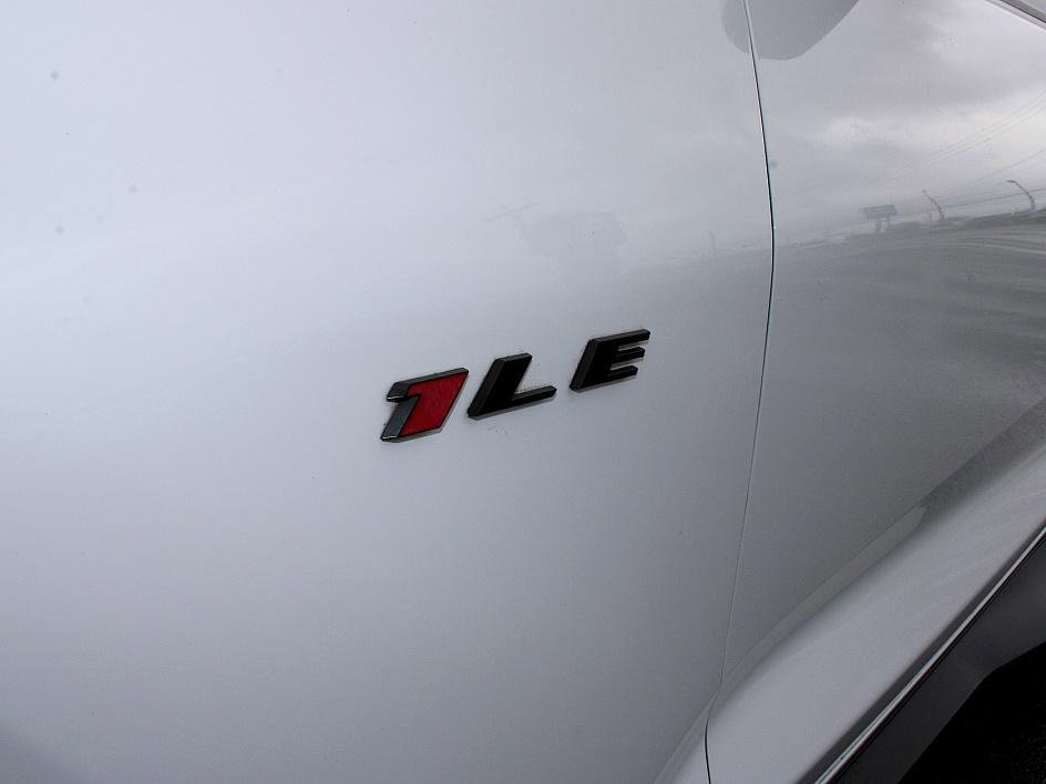 Used 2019 Chevrolet Camaro SS image 18