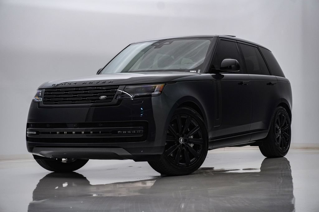 Used 2025 Land Rover Range Rover SE AWD/4WD image 1