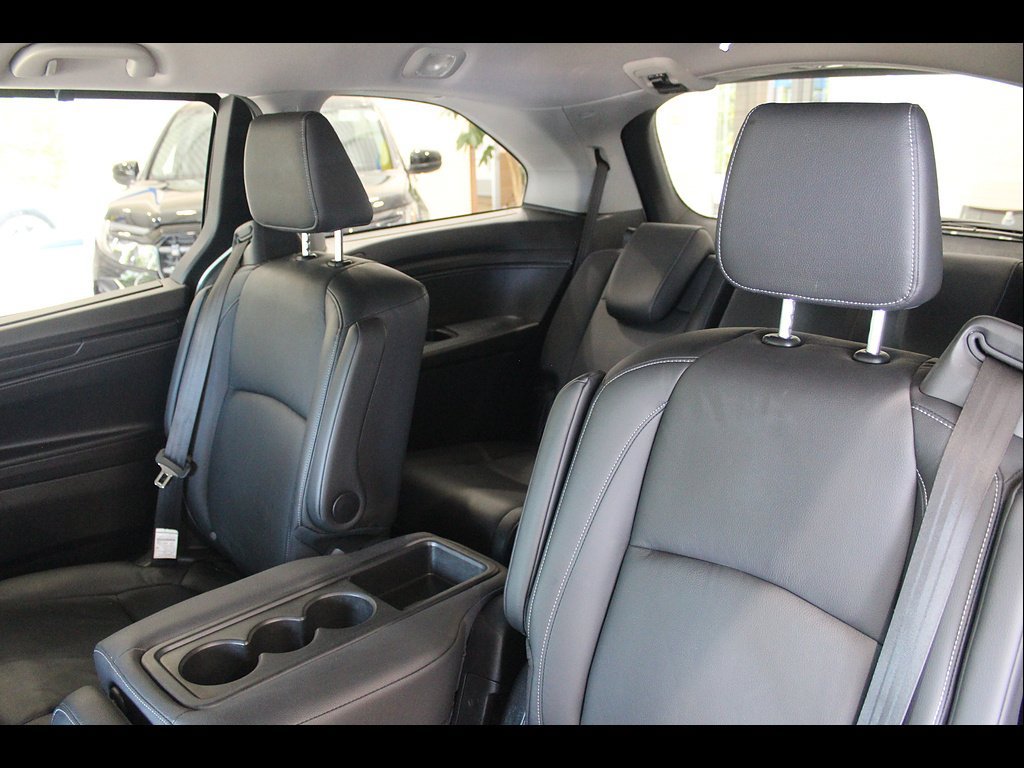 Certified 2024 Honda Odyssey EX-L image 17
