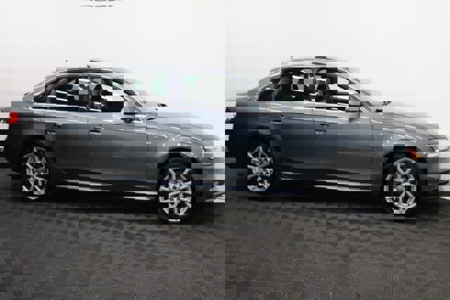 Used 2015 Audi A4 2.0T Premium Plus w/ Technology Package image 3