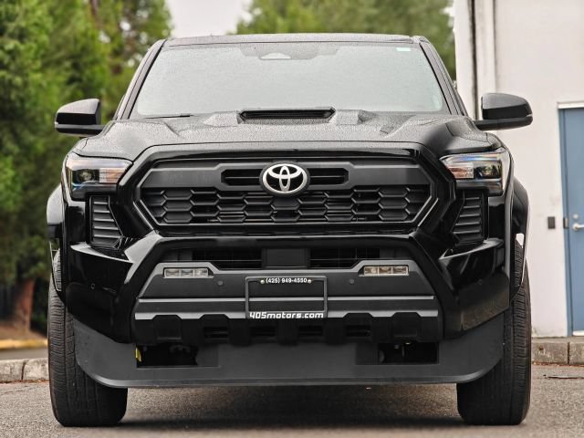 Used 2024 Toyota Tacoma TRD Sport w/ TRD Sport Upgrade Package AWD/4WD image 2