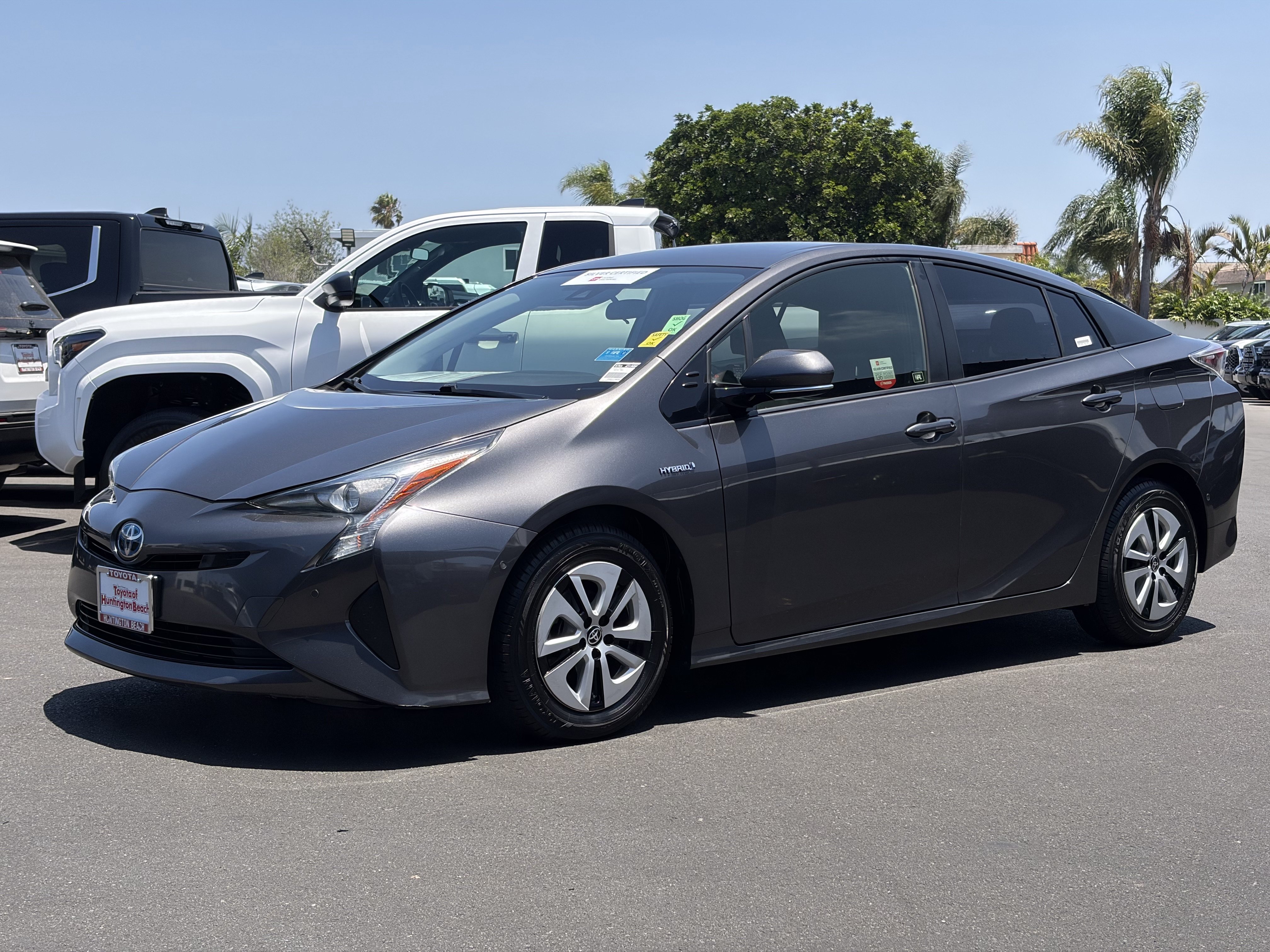 Certified 2018 Toyota Prius Two w/ Prius Two Safety Plus Package FWD image 6