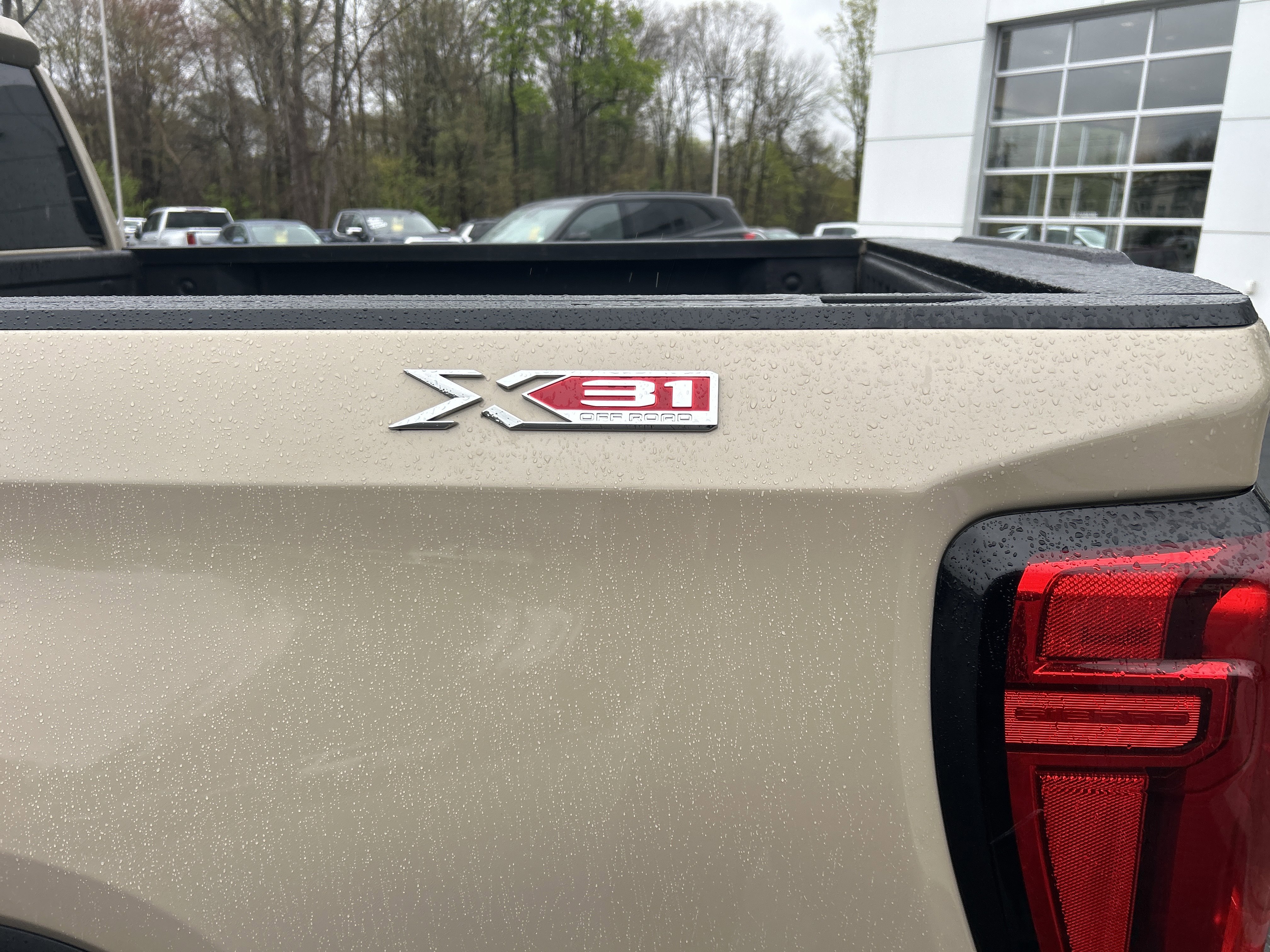 Used 2023 GMC Sierra 1500 Elevation w/ X31 Off-Road Package AWD/4WD image 7